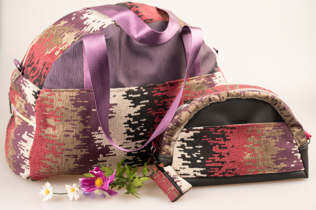 Weekender mit Muster und Kosmetiktasche